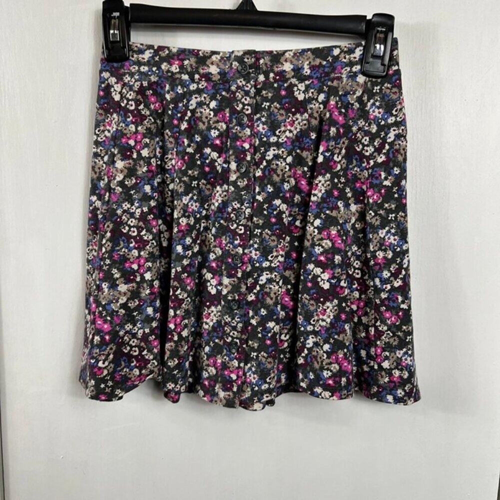 American Eagle Gray Floral Skater Skirt | Button Front Detail | Stretch Cotton B - Picture 2 of 7